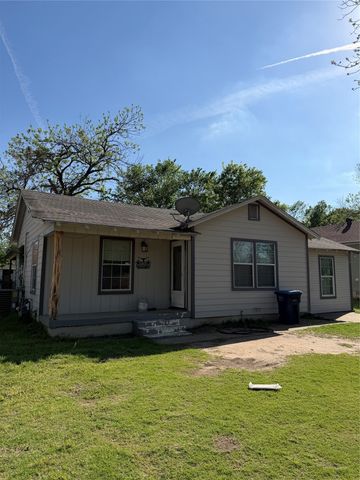 3412 Thannisch Avenue, Fort Worth, TX 76105