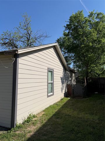 3412 Thannisch Avenue, Fort Worth, TX 76105
