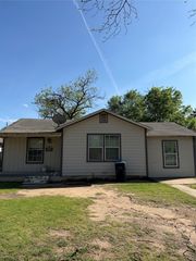 3412 Thannisch Avenue, Fort Worth, TX 76105