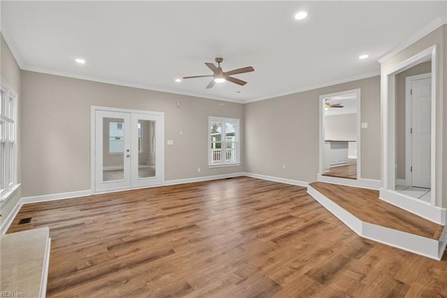 4612 Dorchester LN, Virginia Beach, VA 23464