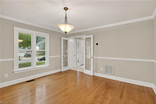 4612 Dorchester LN, Virginia Beach, VA 23464