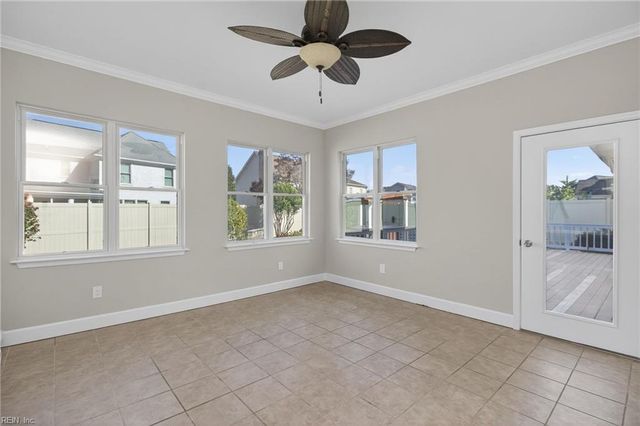 4612 Dorchester LN, Virginia Beach, VA 23464