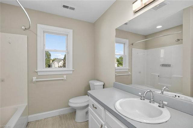 4612 Dorchester LN, Virginia Beach, VA 23464