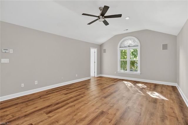 4612 Dorchester LN, Virginia Beach, VA 23464