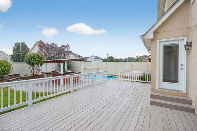 4612 Dorchester LN, Virginia Beach, VA 23464