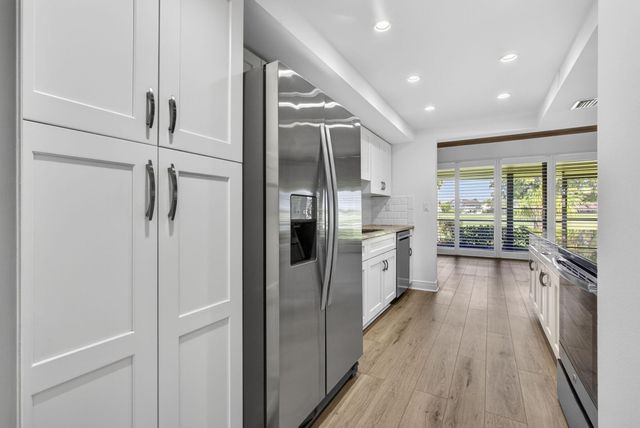 259 Old Meadow Way, Palm Beach Gardens, FL 33418