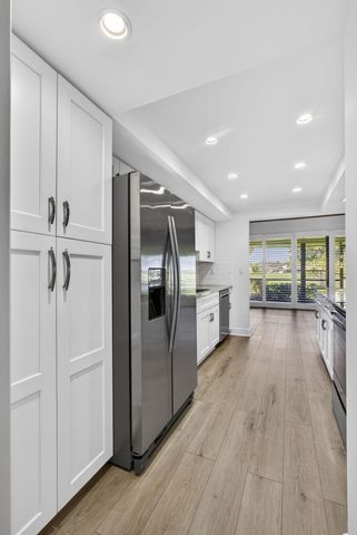 259 Old Meadow Way, Palm Beach Gardens, FL 33418