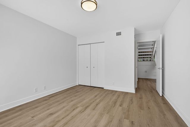 259 Old Meadow Way, Palm Beach Gardens, FL 33418