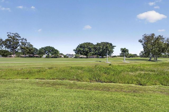 259 Old Meadow Way, Palm Beach Gardens, FL 33418