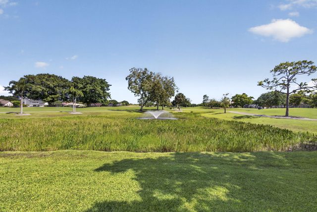 259 Old Meadow Way, Palm Beach Gardens, FL 33418