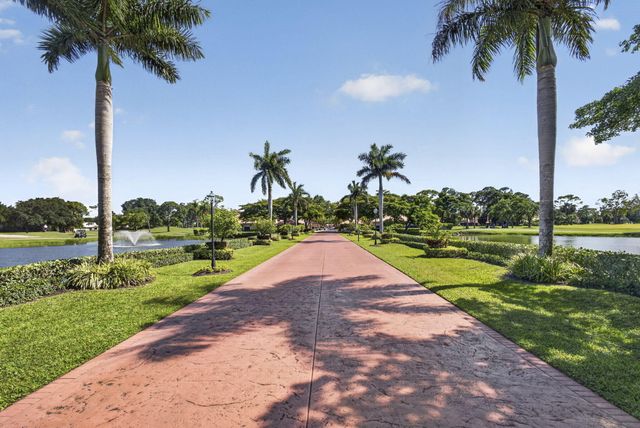 259 Old Meadow Way, Palm Beach Gardens, FL 33418