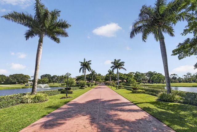 259 Old Meadow Way, Palm Beach Gardens, FL 33418