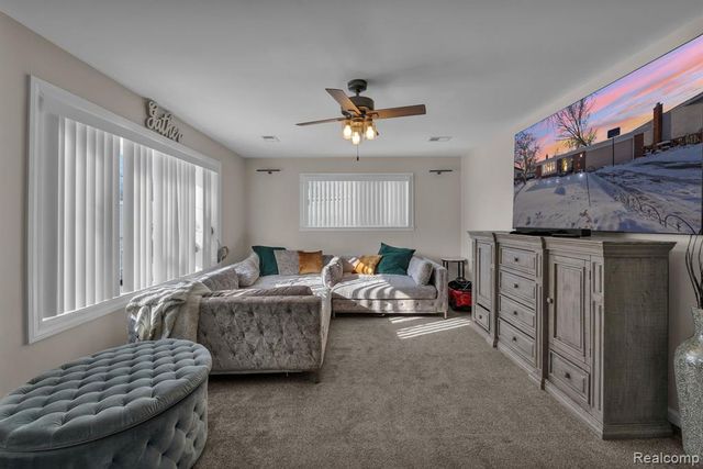 35831 Somerset Street, Westland, MI 48186