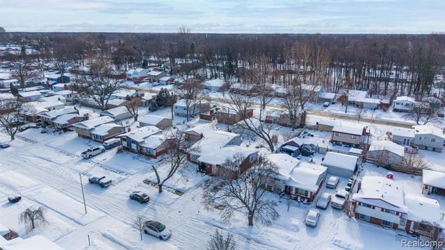 35831 Somerset Street, Westland, MI 48186