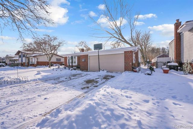 35831 Somerset Street, Westland, MI 48186