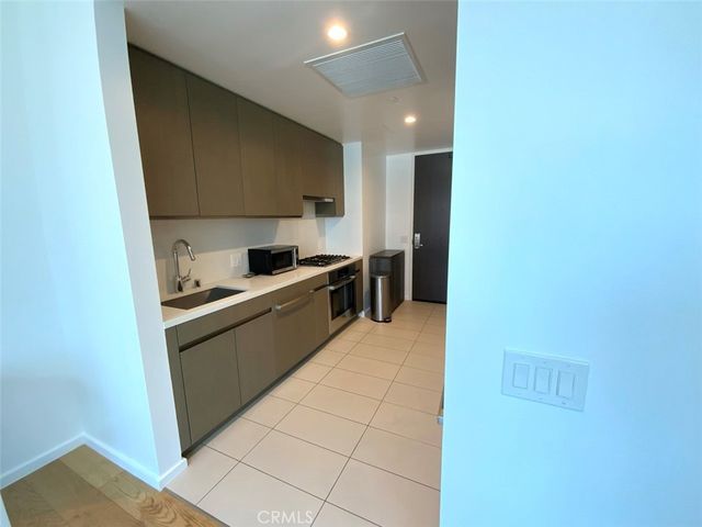 889 Francisco 1105, Los Angeles, CA 90017