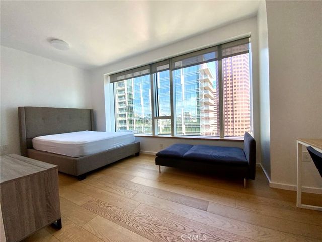 889 Francisco 1105, Los Angeles, CA 90017