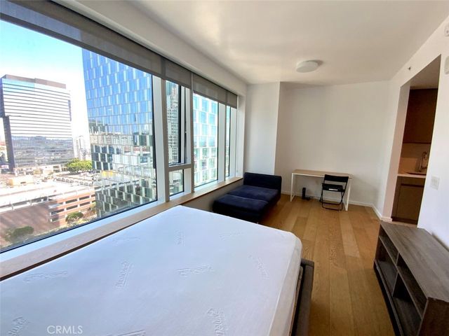 889 Francisco 1105, Los Angeles, CA 90017