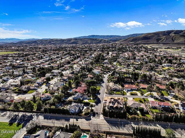 41530 Nonpareil Drive, Palmdale, CA 93551