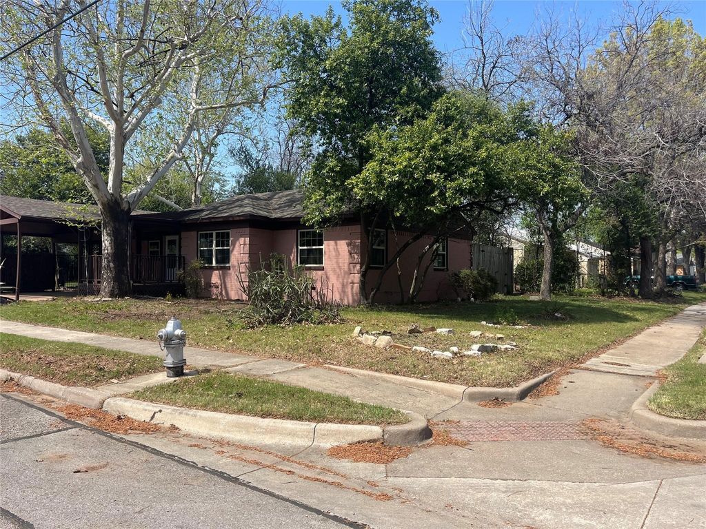 1021 Western Boulevard, Arlington, TX 76013 — exterior