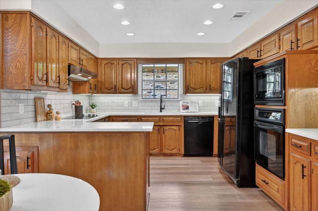 1401 Ports O Call Drive, Plano, TX 75075