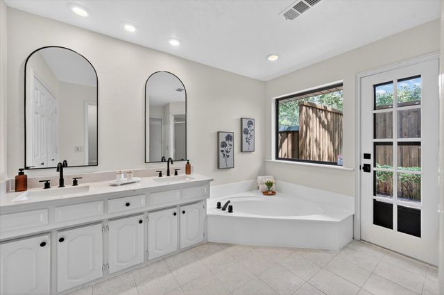 1401 Ports O Call Drive, Plano, TX 75075