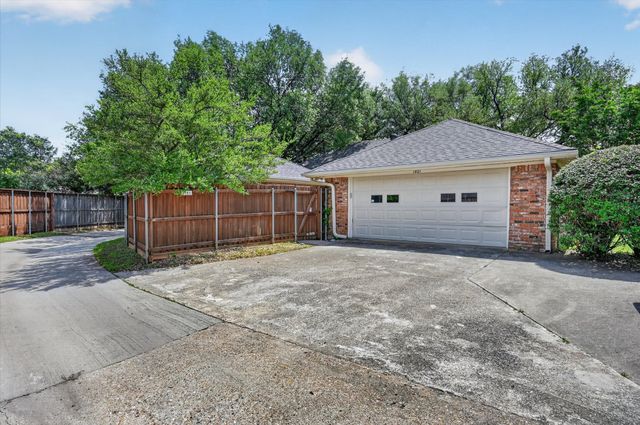 1401 Ports O Call Drive, Plano, TX 75075