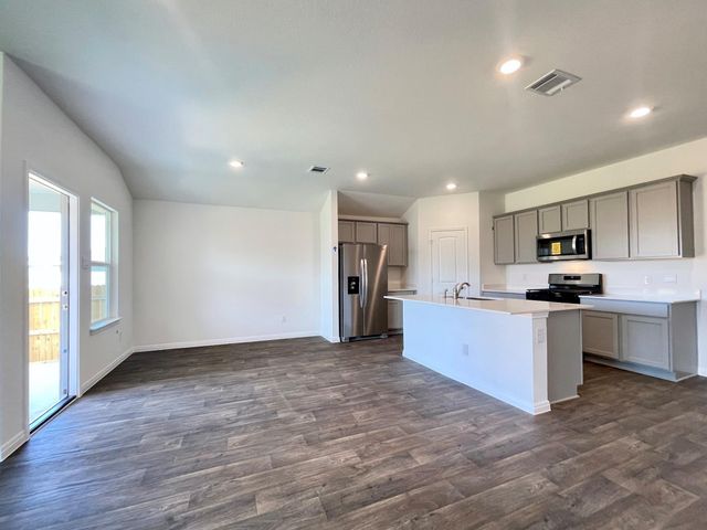 152 Gablynn CV, Kyle, TX 78640