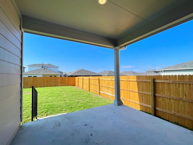 152 Gablynn CV, Kyle, TX 78640