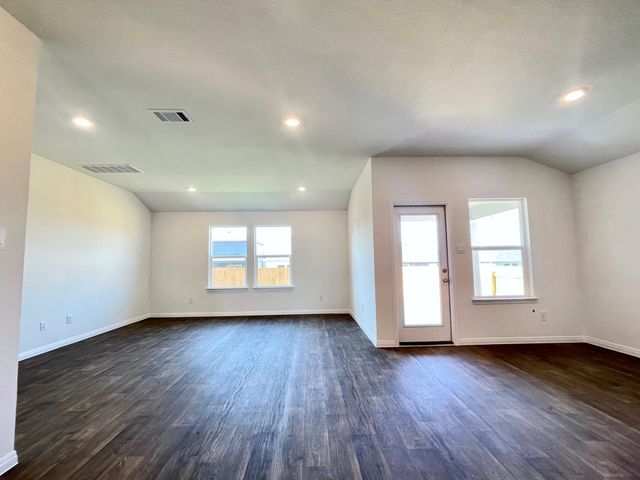 152 Gablynn CV, Kyle, TX 78640