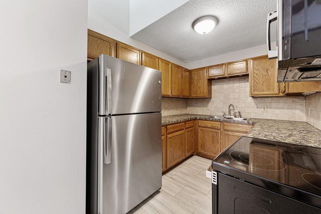 3831 Heather Drive, Eagan, MN 55122