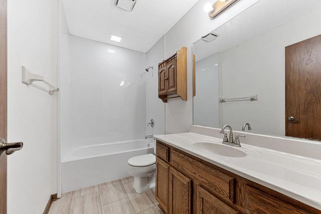 3831 Heather Drive, Eagan, MN 55122