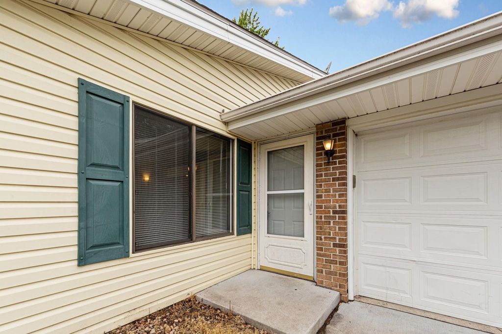 3831 Heather Drive, Eagan, MN 55122 — photo 4