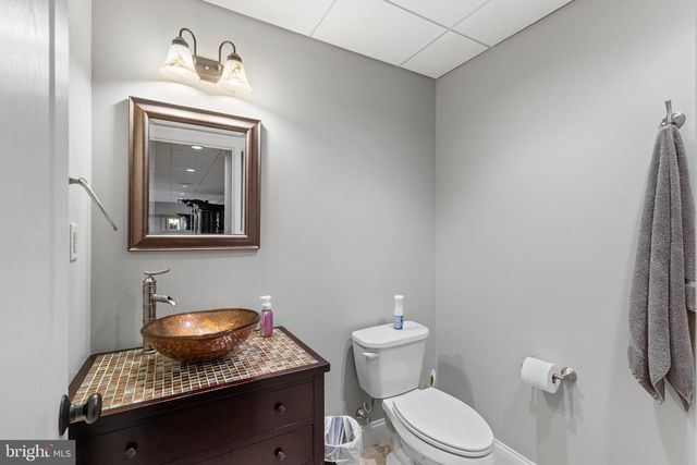 5611 MEADEVILLE RD, Gap, PA 17527