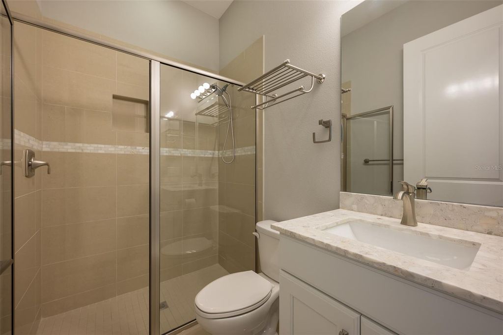 Image 40 of property listing at 7087 TAMWORTH PARKWAY, Sarasota, FL 34241