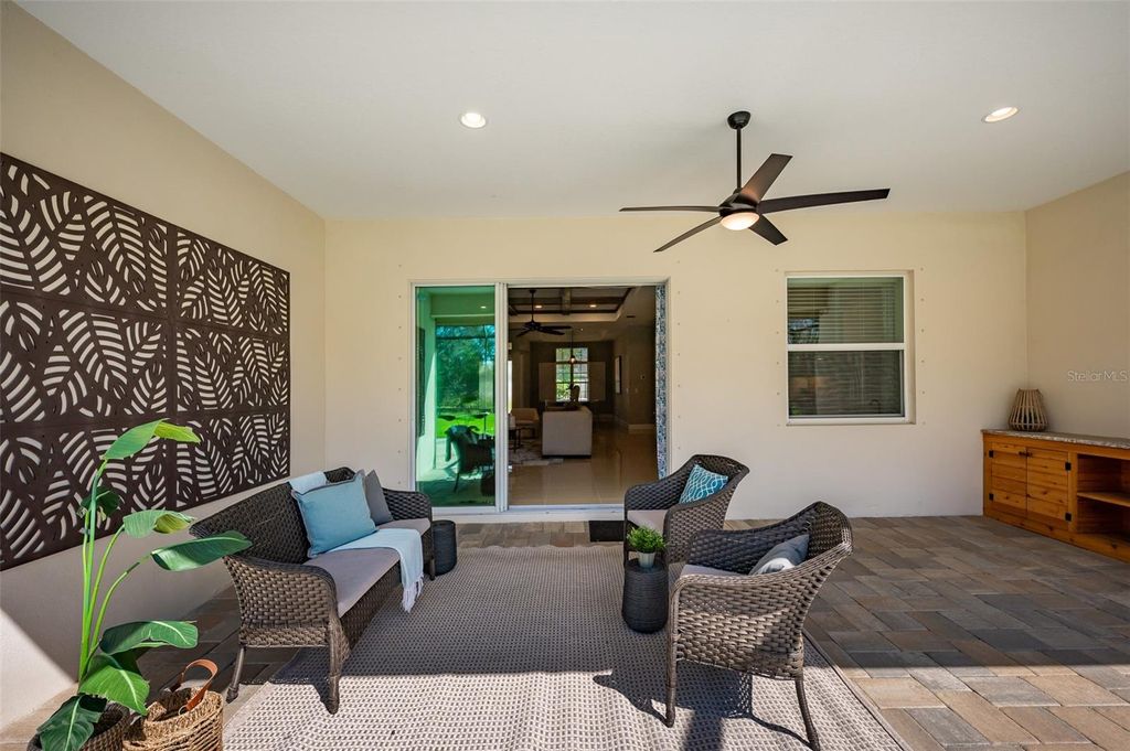 Image 43 of property listing at 7087 TAMWORTH PARKWAY, Sarasota, FL 34241