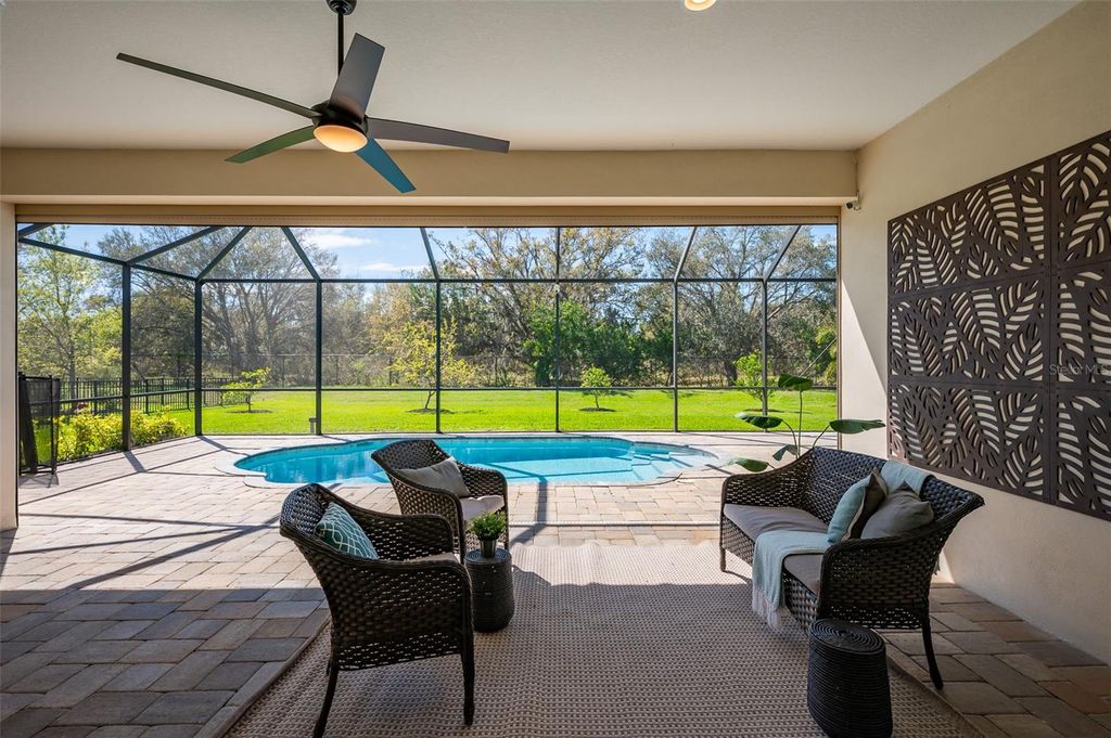 Image 44 of property listing at 7087 TAMWORTH PARKWAY, Sarasota, FL 34241