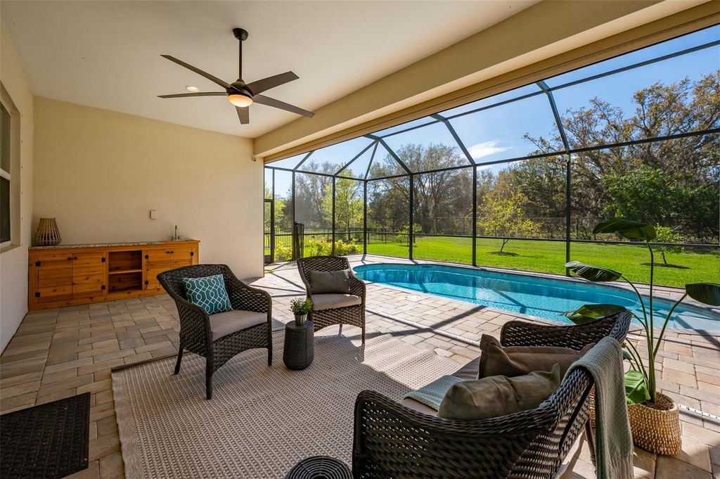 Image 45 of property listing at 7087 TAMWORTH PARKWAY, Sarasota, FL 34241