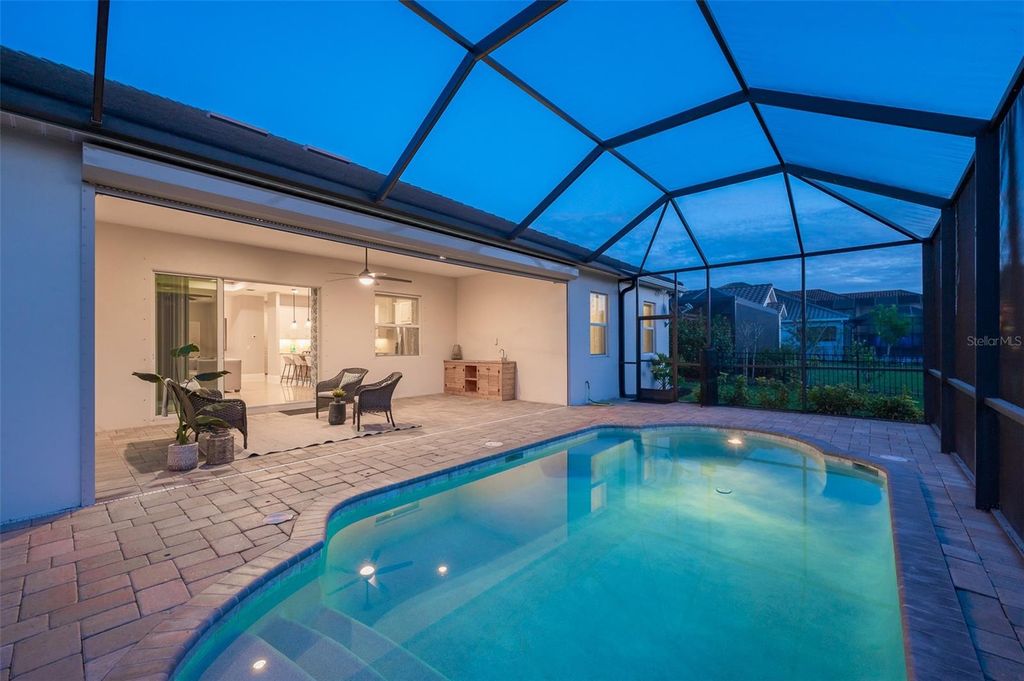 Image 52 of property listing at 7087 TAMWORTH PARKWAY, Sarasota, FL 34241