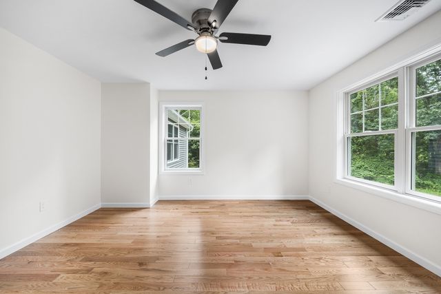 939 Monson Rd, Wilbraham, MA 01095