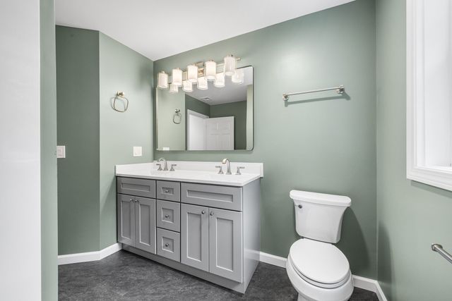 939 Monson Rd, Wilbraham, MA 01095