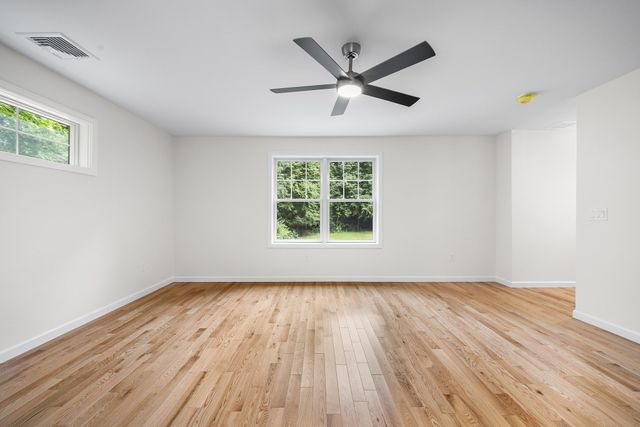 939 Monson Rd, Wilbraham, MA 01095