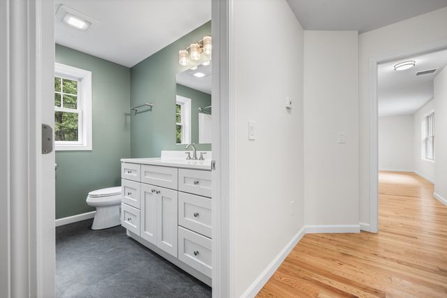 939 Monson Rd, Wilbraham, MA 01095