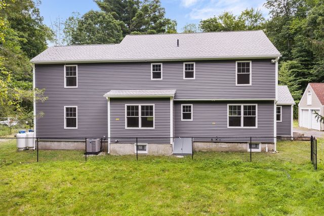 939 Monson Rd, Wilbraham, MA 01095