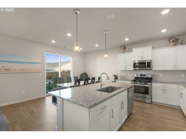 6421 Se 22ND St, Gresham, OR 97080