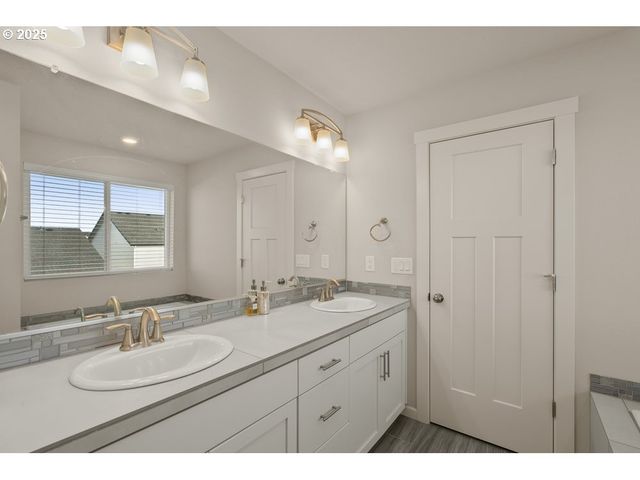 6421 Se 22ND St, Gresham, OR 97080