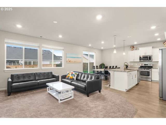 6421 Se 22ND St, Gresham, OR 97080