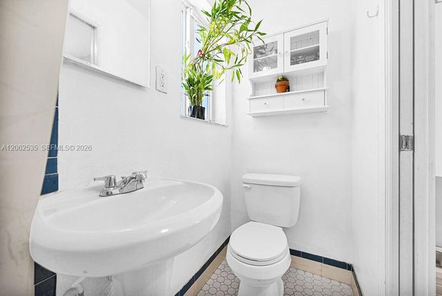 740 N 73rd Avenue, Hollywood, FL 33024