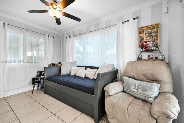 740 N 73rd Avenue, Hollywood, FL 33024