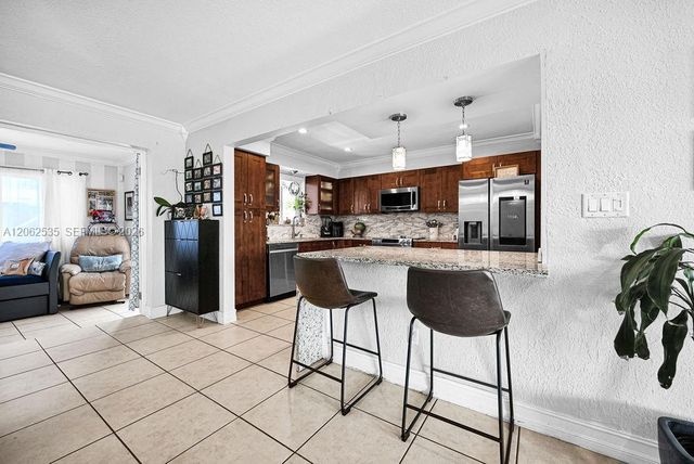 740 N 73rd Avenue, Hollywood, FL 33024